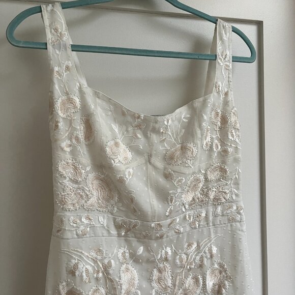 Hope & Ivy Embroidered & Beaded Midi-Length Tiered Dress in White --never worn - Picture 2 of 16
